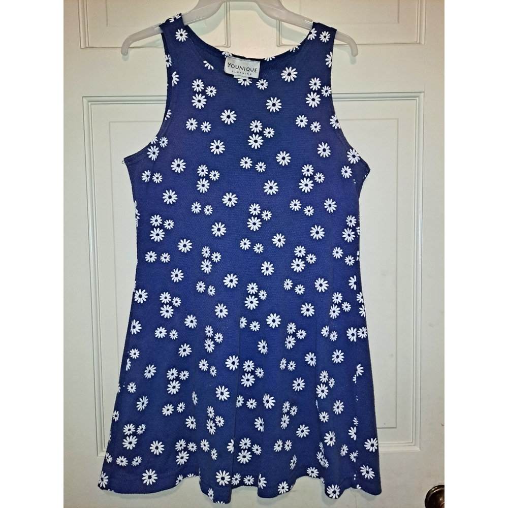 Women’s blue white floral sleeveless mini dress formal summer vacation travel